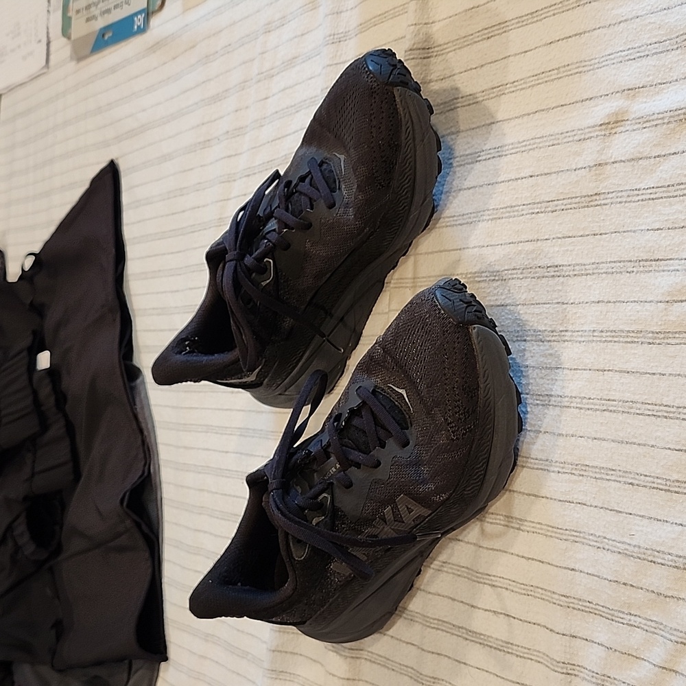Women's Black Challenger ATR 7 Hokas Size 9B
